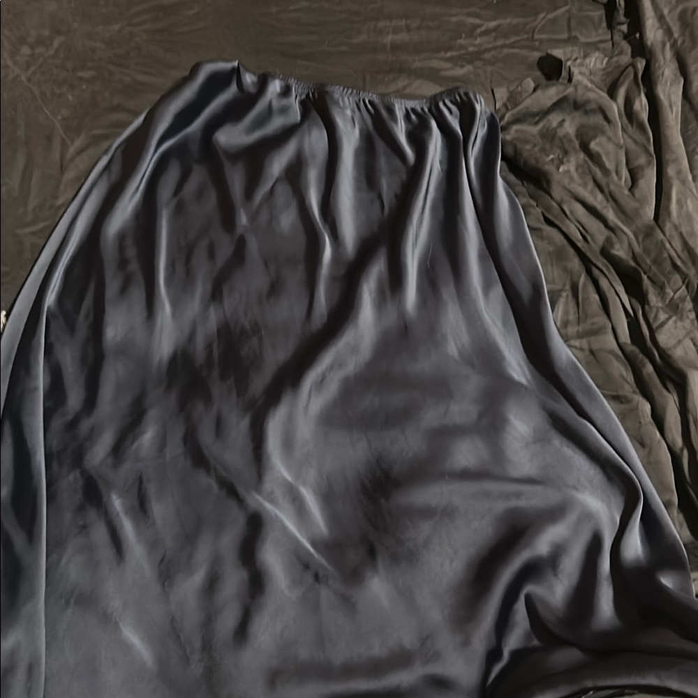 luxurious slip skirt | euc | generous xl